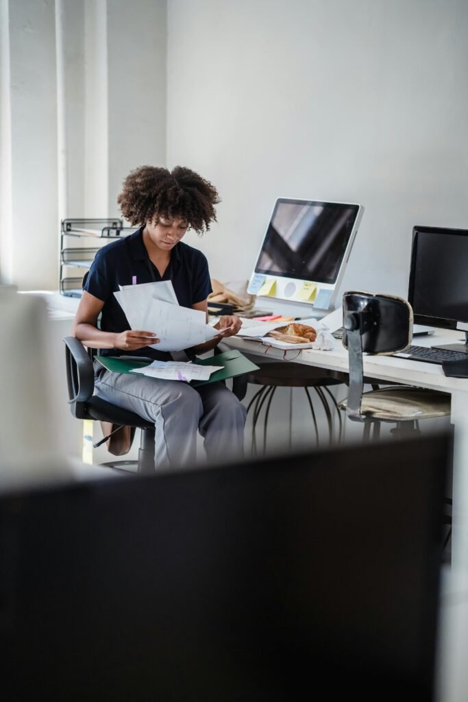 pexels-mizunokozuki-12911257 alt